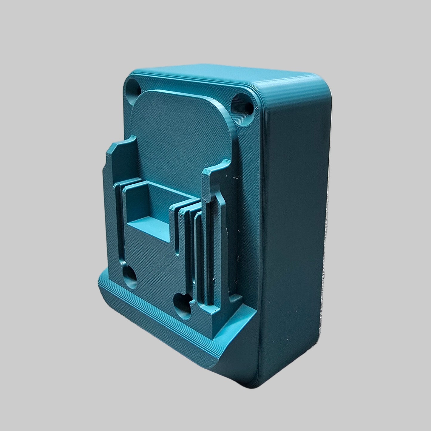 Haldari til Makita 18V - Høgur profilur